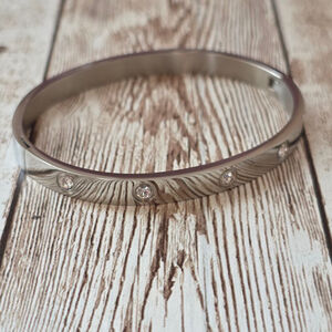 Women's Bangle Bracelet One Size Silver